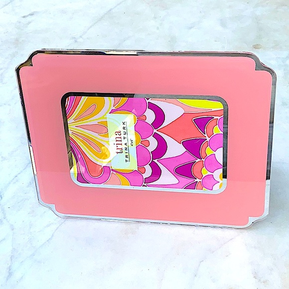 TRINA TURK PICTURE FRAME 4 BY 6 BLUSH SILVER NEW - Picture 4 of 12